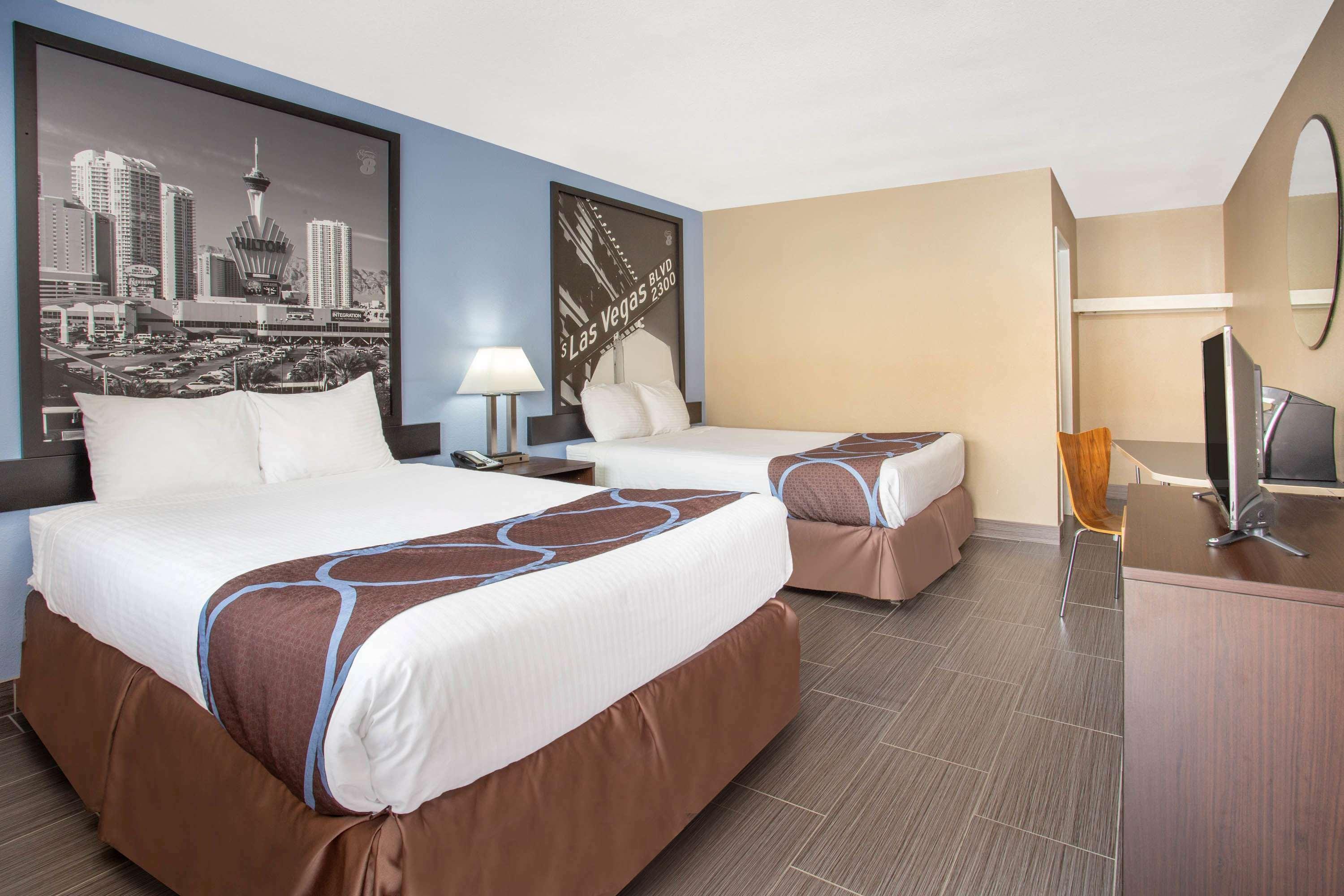 Super 8 By Wyndham Las Vegas Nellis Afb Area Екстер'єр фото