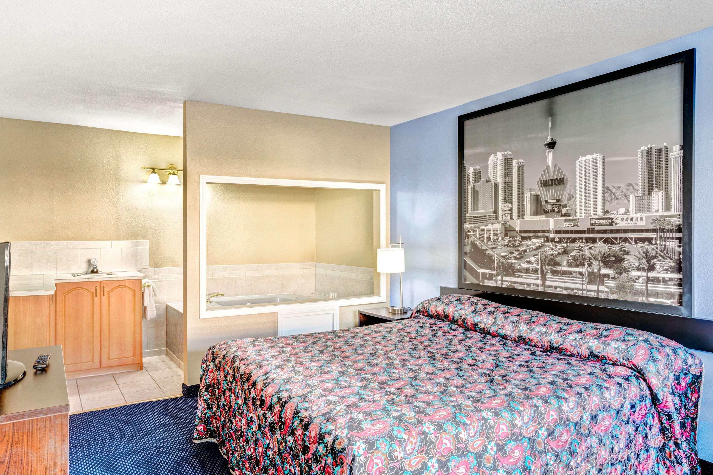 Super 8 By Wyndham Las Vegas Nellis Afb Area Екстер'єр фото