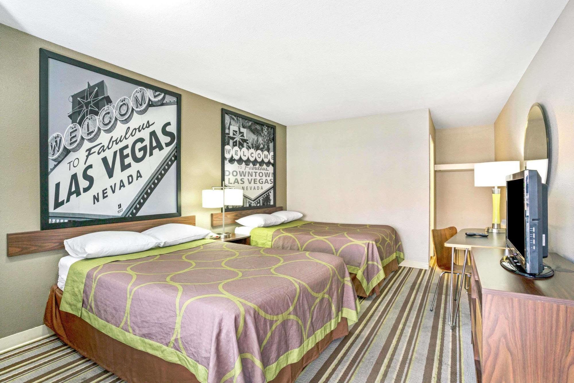 Super 8 By Wyndham Las Vegas Nellis Afb Area Екстер'єр фото